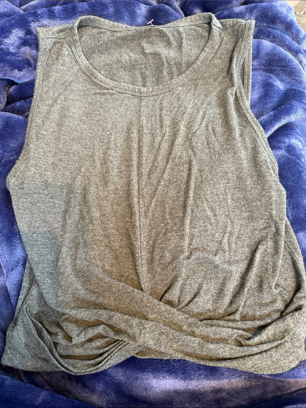 ALO Yoga Gray Twist-Hem Sleeveless Tank